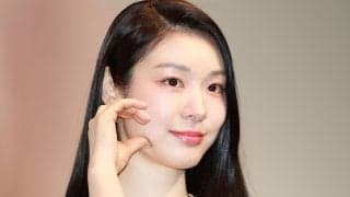 「見た途端、息苦しくなった…」フィギュアレジェンド　キム・ヨナさんの“激変”最新ショットが話題　二の腕もあらわなドレス姿「圧倒的な美しさ」