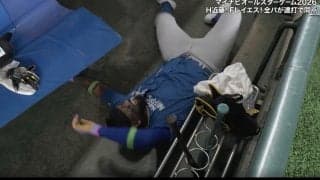 何が起きた…！？ 日ハム・レイエス、ベンチで倒れこむハプニング「全然アウトw」「そりゃそうだろ」139キロの巨体を揺らして“まさかの激走”