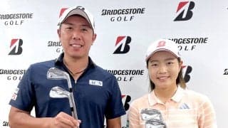 「名作がさらに磨きがかかった」　堀川未来夢、佐藤心結がブリヂストンの新アイアン「１００ＣＢ／２００ＣＢ＋」を試打