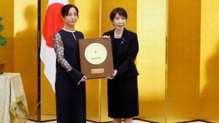 高木美帆さん、国民栄誉賞記念品は「包丁」１０本セット　第１号の王貞治さんは「鷲の剥製」、長嶋茂雄さん＆松井秀喜さんは「金色のバット」