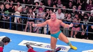 【新日本】衝撃！怪物ボルチン・オレッグ覚醒でＩＷＧＰ王者・辻陽太を撃破「モンスターになった」５勝目で「Ｇ１」Ａブロック首位タイ