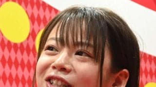 高木菜那、美帆姉妹の「オトナのメイク」蔵出しツーショットに「最強姉妹」の声