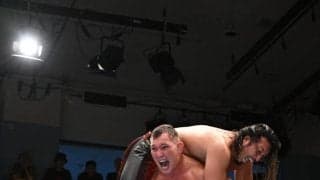 ボルチン・オレッグ、「ＩＷＧＰ王者」辻陽太に劇的「初勝利」で首位…「好きのプロレスでオレが最強の選手になりたいから！」…８・６後楽園全成績