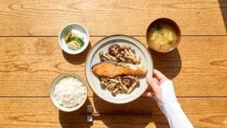 徹底した紫外線対策が骨の健康に影響？日焼け止めとビタミンD不足の関係とは