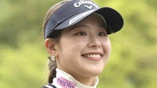 女子ゴルフ　吉田鈴が「白戸家入りですか？」ソフトバンクのお父さん犬と２ショ　じゃれ合う姿が「可愛すぎるやろお父さん」