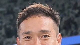 ＤＦ長友佑都が現役続行を決断　今季もＦＣ東京でプレー、前人未到５大会連続Ｗ杯出場の鉄人が引退も選択肢に熟考の末に