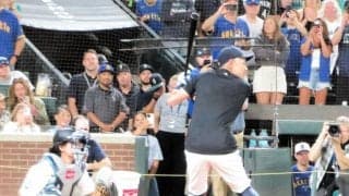５２歳イチロー氏が４連発含むアーチ量産も決勝進出ならず　スタンドが大歓声＆イチローコールに「アイ・ラブ・シアトル」絶叫　マ軍ＯＢ本塁打競争に登場