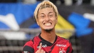 ｢知念を煽ってたのと同じ人？｣鹿島・鈴木優磨、逆転勝利後の超・優等生インタビューが話題！｢試合中とのギャップw｣｢礼儀正しいイケメン」