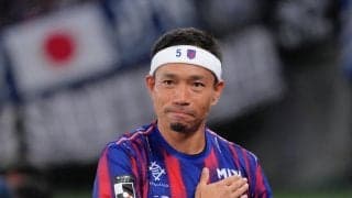 【東京】長友佑都、日の丸から「FC東京バージョン」へ　ヘッドバンド姿でファンに現役続行を報告