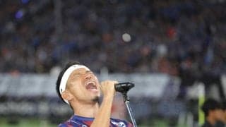 長友佑都　６度目Ｗ杯へ再スタート　ＦＣ東京と単年契約「このユニホームで優勝を」　Ｗ杯後「引退の方向」も家族の後押しで決意