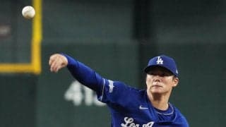 「暑さで？」山本由伸にピッチコム不調のアクシデント発生　数分間試合中断もすぐにプレー再開
