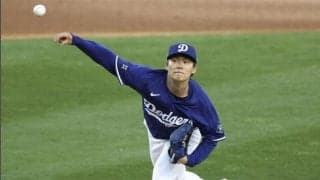 山本由伸　アクシデントにも動じず　ピンチでピッチコム機器が故障？捕手が交換→２者連続三振でピンチ脱出　６回途中３安打無失点で降板　１２勝目ならず