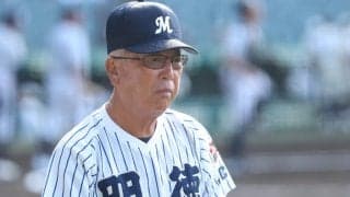 馬淵監督が悔やんだ“流れ”「甲子園では1度ミスすると」　3失策にバント失敗…無念サヨナラ負け