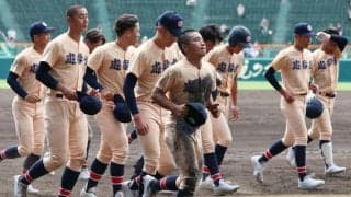 最後まであきらめない打線の猛追　輝き残した遊学館の甲子園での戦い