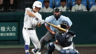 エンドランで「勝負弱さ」一転の2点適時二塁打　霞ケ浦の村上主将