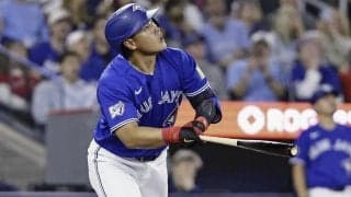 岡本和真、左膝打撲のためスタメン外れる　前日に自打球　１年目でチーム最多の本塁打、打点、ＯＰＳ