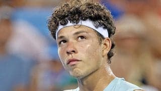  前週Vの世界6位 まさかの初戦敗退 