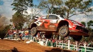 WRCパラグアイ：アクシデント続出の初日、サミ・パヤリがヘイデン・パッドンに11.9秒差の首位