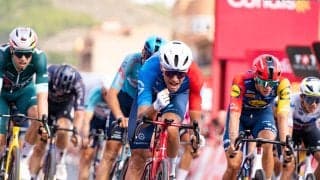 24歳のトロンションが逆転ゴールでサプライズ初勝利。首位はマスが堅持｜ブエルタ・ア・エスパーニャ2026 レースレポート：第10ステージ