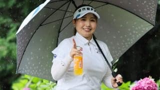 「にしてもイカツクテ…」24歳女子ゴルファー「1272万円超」高級外車との“2ショット”が反響「格好いい〜」「素敵ですね」