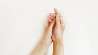 その手のしびれは危ない？重大な病気が隠れている可能性も　受診の目安と予防法を医師が伝える
