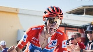 「自分の走りを信じている」苦難の時期を乗り越えキャリア最高潮へ　エンリク・マスのマイヨ・ロホ旅｜ブエルタ・ア・エスパーニャ2026