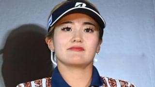 ゴルフ　桑木志帆が午前組トップスタート
