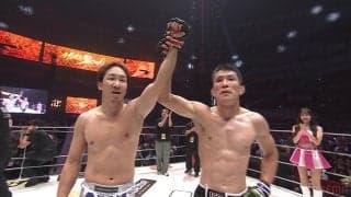 朝倉未来、青木真也に1ラウンドTKO勝利！ 「これが日本の格闘技の歴史の1ページ」“有言実行”の劇的パウンド決着に会場騒然 日本MMA界の“生ける伝説”超え果たす