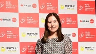 ホステスプロ西村優菜、長袖ワンピースで笑顔　渋野日向子、吉田鈴らも華麗な装いで彩る