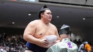 横綱大の里「昨日ああいう負け方をしたので」金星配給の反省生かす　過去4戦全敗の義ノ富士撃破