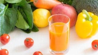 野菜ジュースは野菜の代わりになるの？栄養価とかしこい飲み方