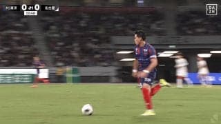 衝撃！日本代表MFの“70m独走ゴラッソ”に「三笘を思い出した」「あのシュート蹴れるのすごい」俵積田晃太に称賛続々
