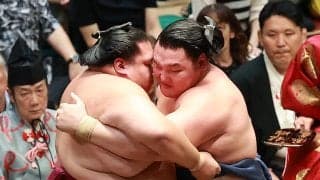 新入幕195センチ寿之富士、幕内Ｖ争いに加わり後半戦へ「自信に」御嶽海を寄り倒し６勝２敗