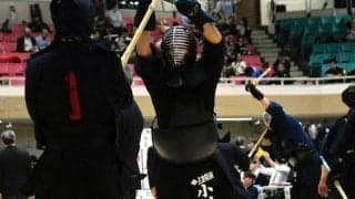 企業対抗の剣道大会、日本武道館で熱戦　台風の影響で欠場も