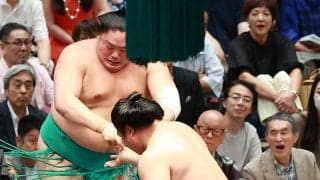 一山本、苦しい土俵の10敗目「残り３日、しっかり当たって前に出ていければ」自分に言い聞かせる