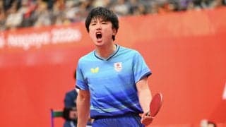 【卓球】張本智和、世界１位王楚欽から２ゲーム先取　60年ぶり金へ「チョレイ！」絶叫