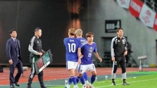 【日本代表】東北ファン大興奮！サイドラインに久保ら４人が同時に立つと、大歓声＆撮影ラッシュ