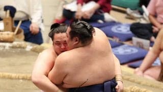 土俵を去る“同級生”に白星を贈れず　十両の友風が９敗目　引退の矢後を思い「切磋琢磨してやってきました。さみしいですね」