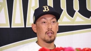 引退セレモニー直前に「プロポーズ（笑）」　助っ人の行動に爆笑「こっちが赤面」