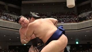 横綱大の里が痛恨黒星　霧島に苦杯で２敗後退　３敗死守の大関安青錦、朝乃山が１差接近　関脇藤ノ川は美ノ海に敗れＶ遠のく４敗目