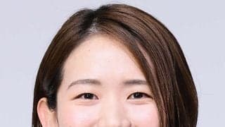 古賀紗理那さん、夫の西田有志＆第１子と家族で水族館　パパの抱っこひも姿に「良いですね」