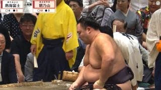 「ワイの年収くらいありそう」朝乃山、熱海富士を撃破で懸賞の“塊”をゲット「デカすぎるだろ」