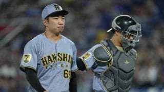 【阪神】坂本誠志郎と石井大智が試合後ベンチで話し込む　坂本「また一緒に抑えられるように」