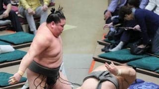 横綱のしこ名を継ぐ旭富士が６勝目　連続各段優勝は４で止まるも史上最速新十両は確実