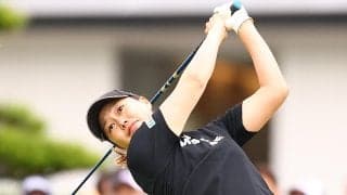 尾関彩美悠、福山恵梨が首位タイ　１打差に桑木志帆と上位は混戦模様　国内女子第２日