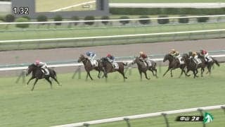 「ヤバいやつが出てきた」“ハンサムな”2歳馬、重馬場で7馬身差独走…ファン大盛り上がり「男前な勝ち方！」