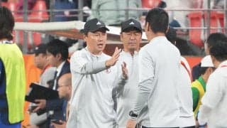 【日本代表】北朝鮮監督、敗戦後まさかの笑顔で大岩監督と握手「温度差シュール」GKはブチギレ