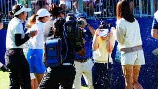 ウォーターシャワーでびしょ濡れ 西村優菜は増え続ける日本勢から祝福と刺激
