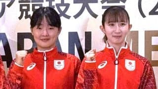 【卓球】“みわひな”決勝入場時に美和がフライングするハプニング　早田が走って追いかけ苦笑い…世界ランク２位の中国ペアに挑む