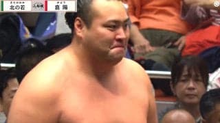 十両優勝力士、巴戦を制して“まさか”のリアクション 喜びあまってつい…「ニヤニヤしすぎ」「顔に出まくり」北の若、“陽キャ”にツッコミ続々